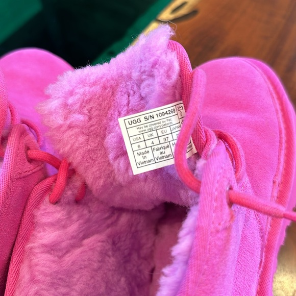 UGG Hot Pink Booties Like New Size 6 - Picture 7 of 9
